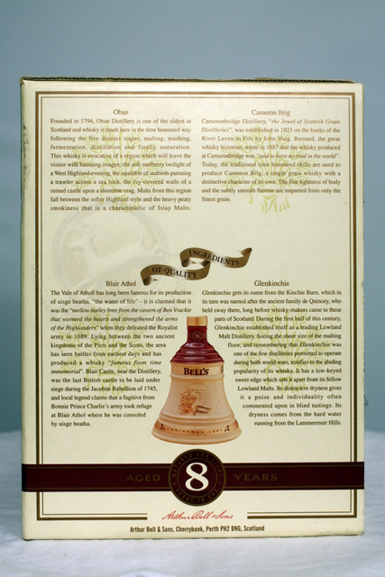 Bells Decanter : Christmas 1997 box rear image