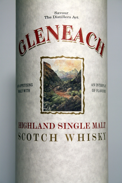 Gleneach box front detailed image