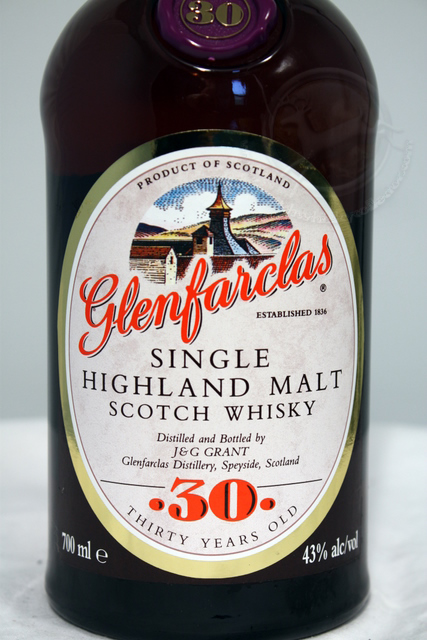 Glenfarclas front detailed image of bottle
