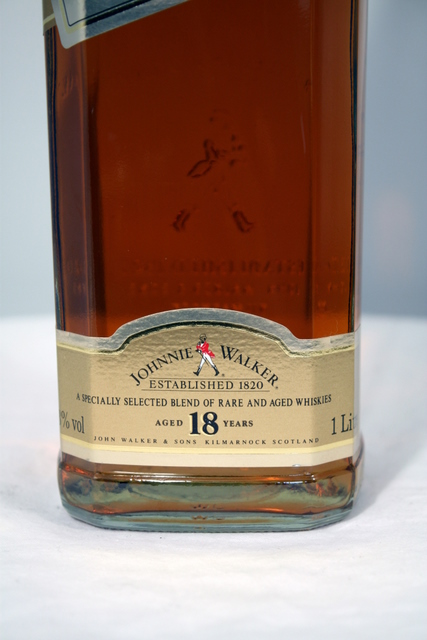 Gold Label front detailed image of bottle