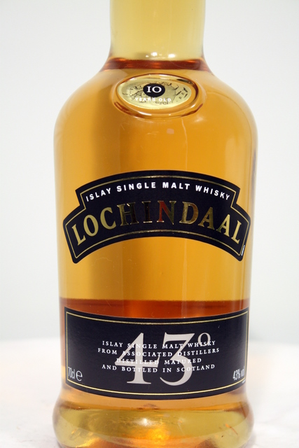 Lochendaal front detailed image of bottle