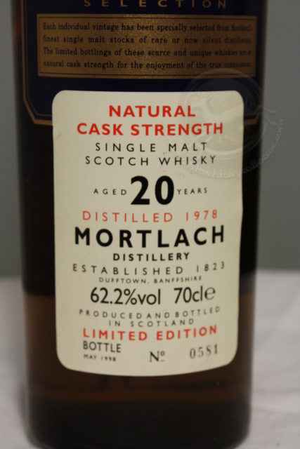 Mortlach 1978 front detailed image of bottle Mortlach 1978 front detailed image of bottle